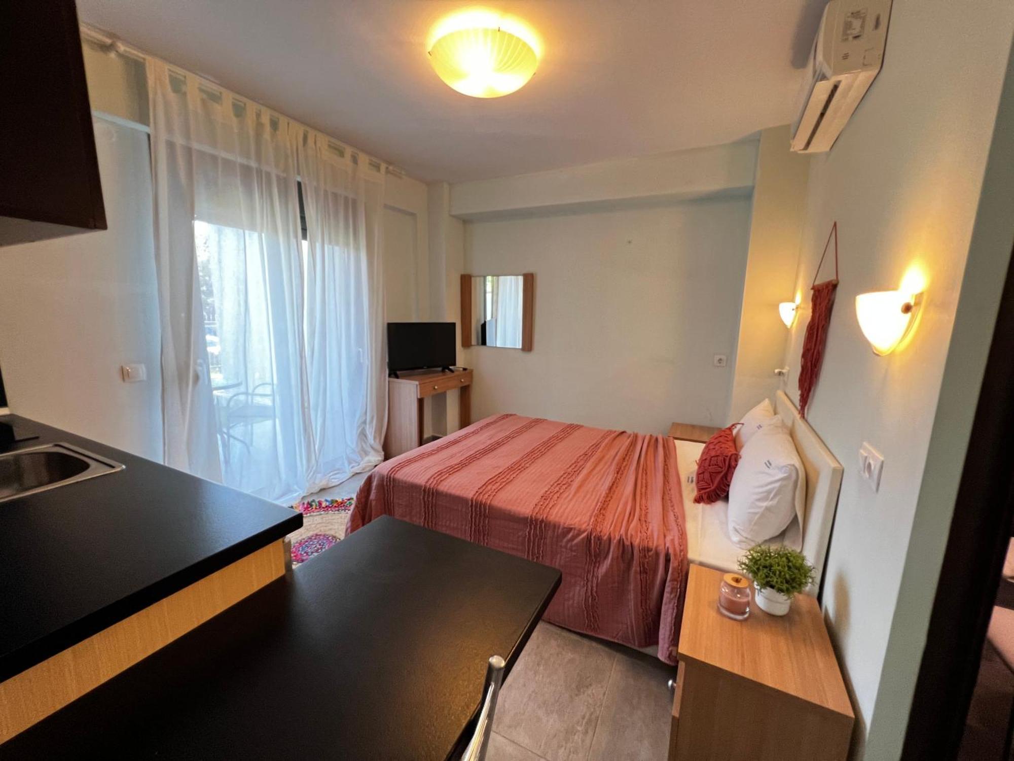 Nikiti Holidays Rom bilde